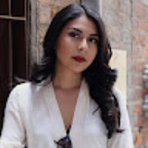 Meet your Posher, Daniela